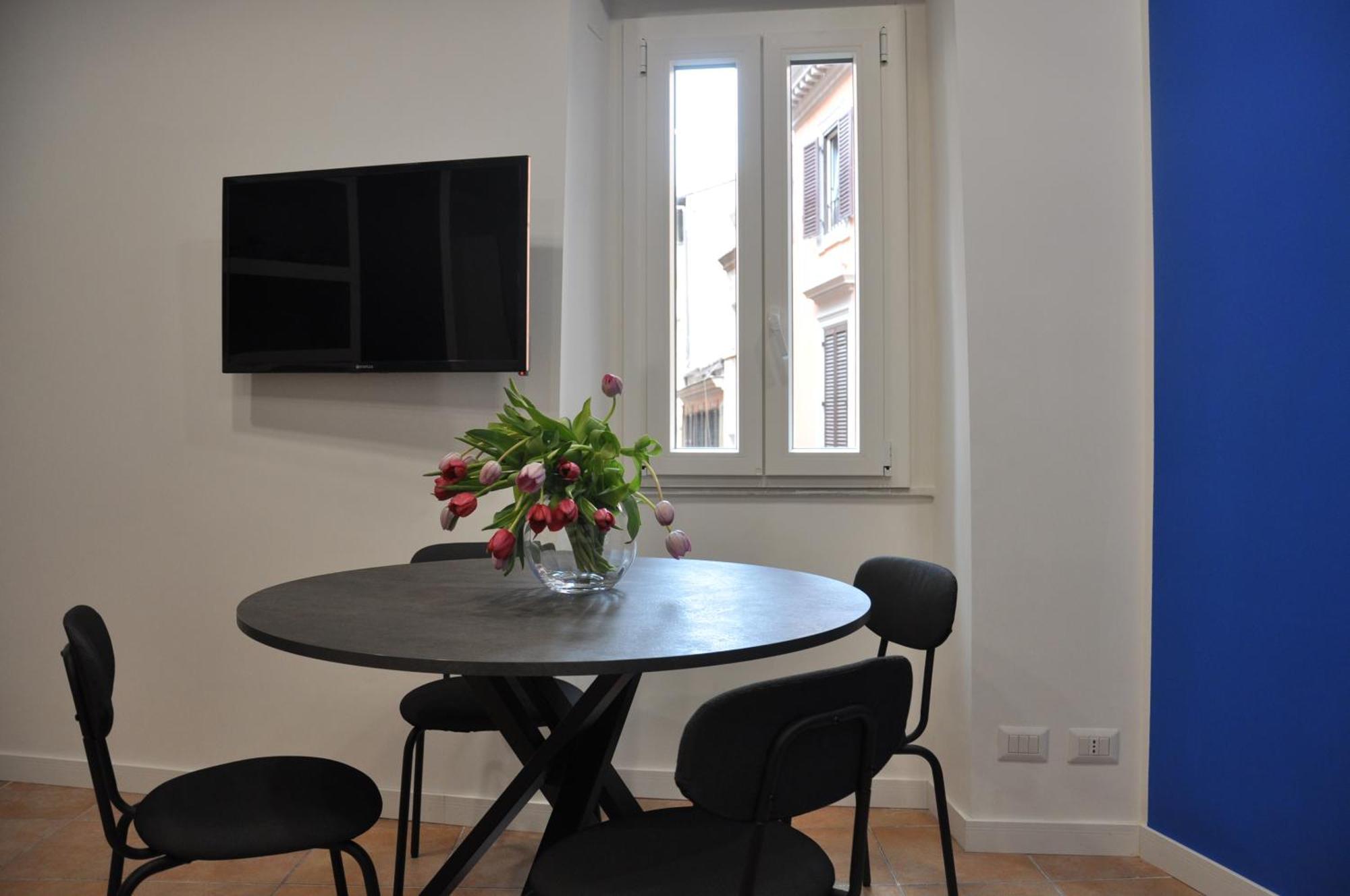 Casa Del Giglio Apartment โรม ภายนอก รูปภาพ